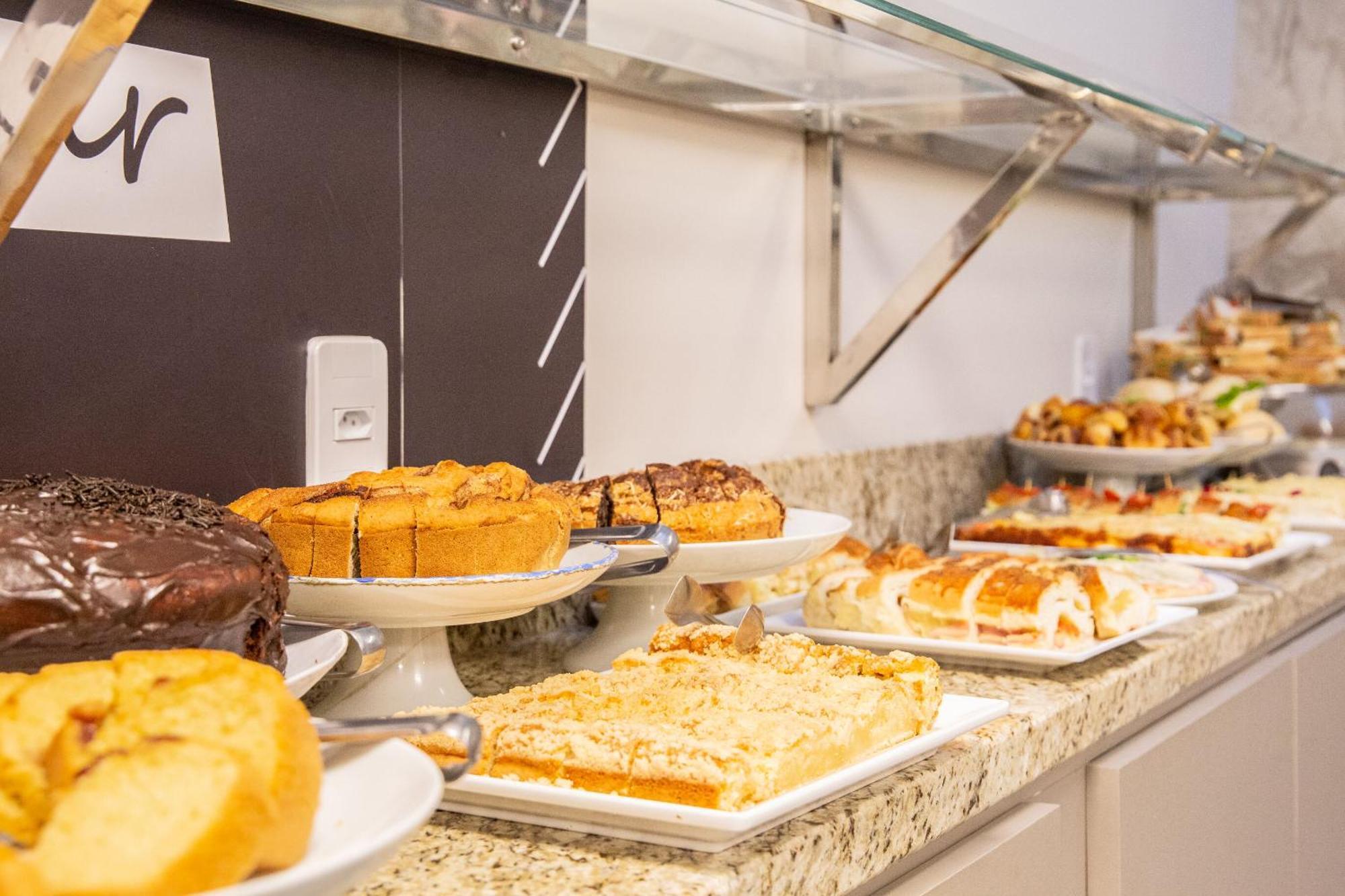 Hotel Dom Rafael Express Санта Мария Екстериор снимка
